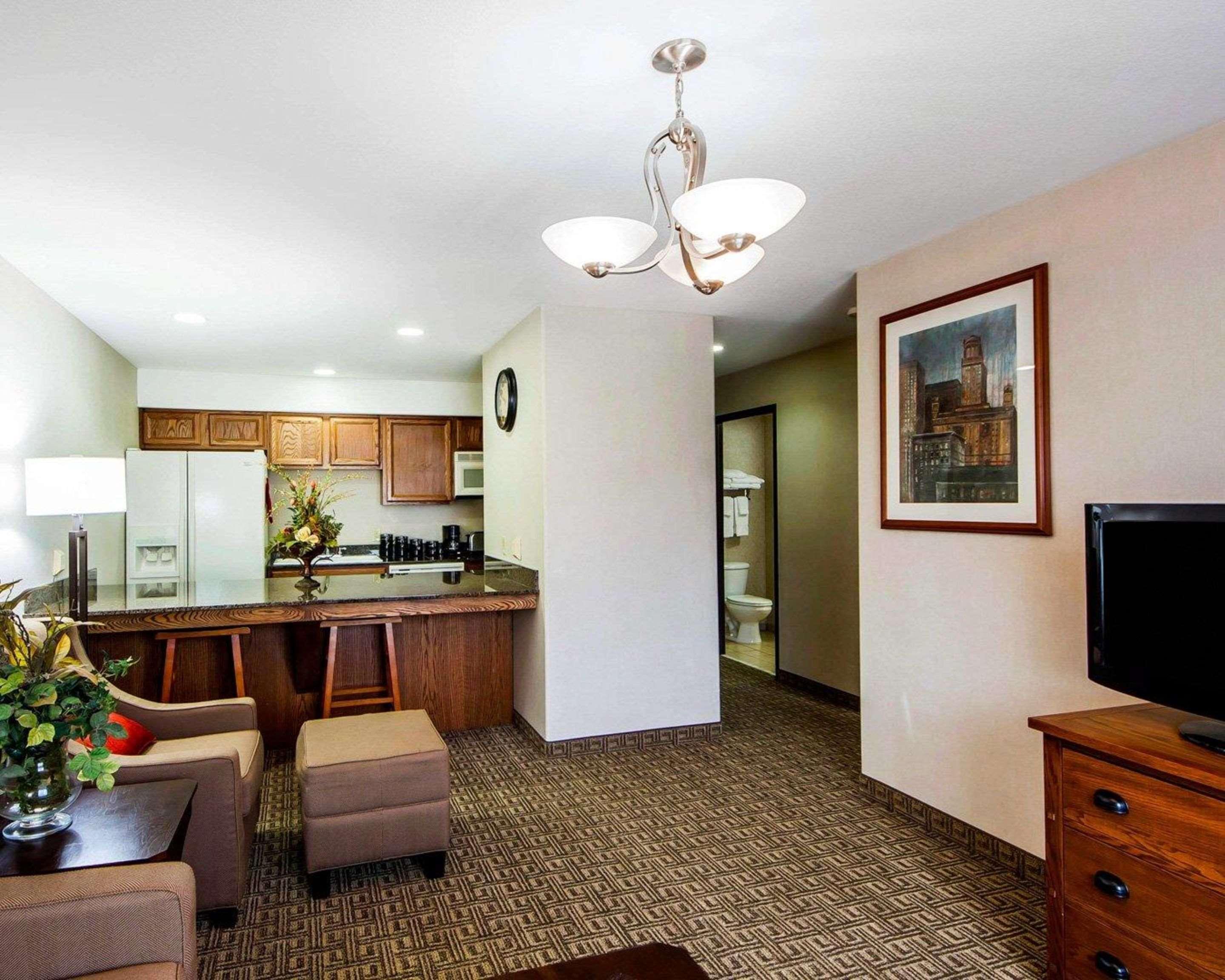 Comfort Inn & Suites Ponca City Near Marland Mansion Buitenkant foto