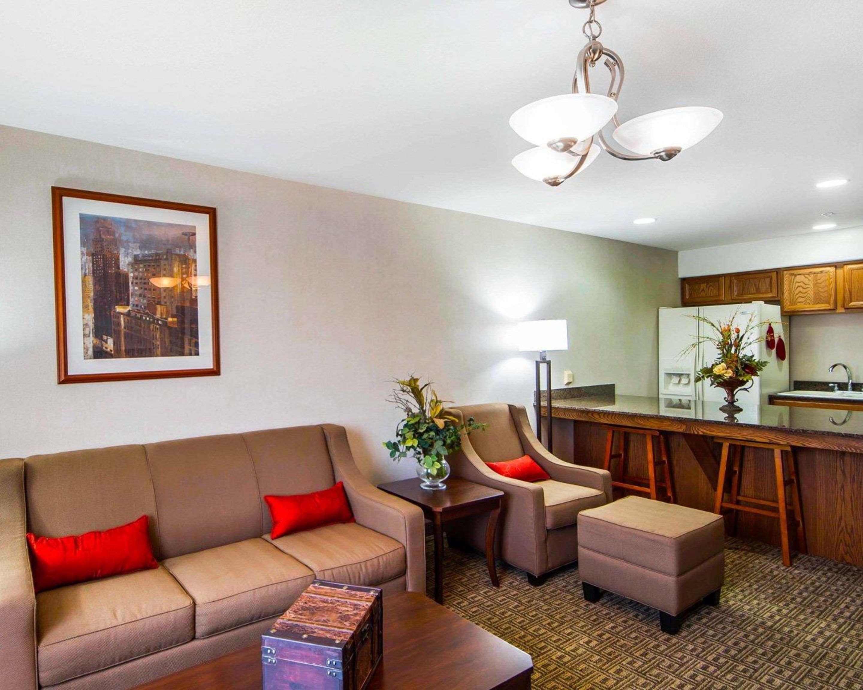 Comfort Inn & Suites Ponca City Near Marland Mansion Buitenkant foto